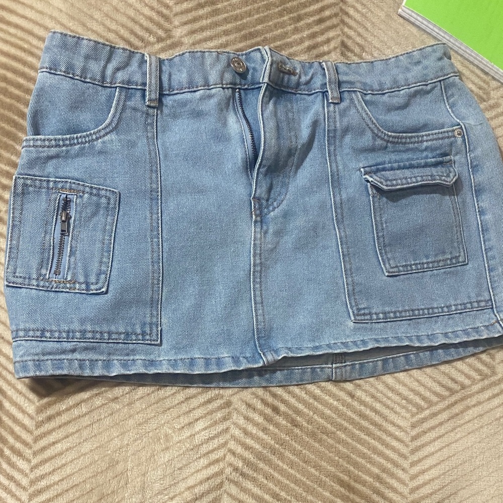Denim cargo skirt